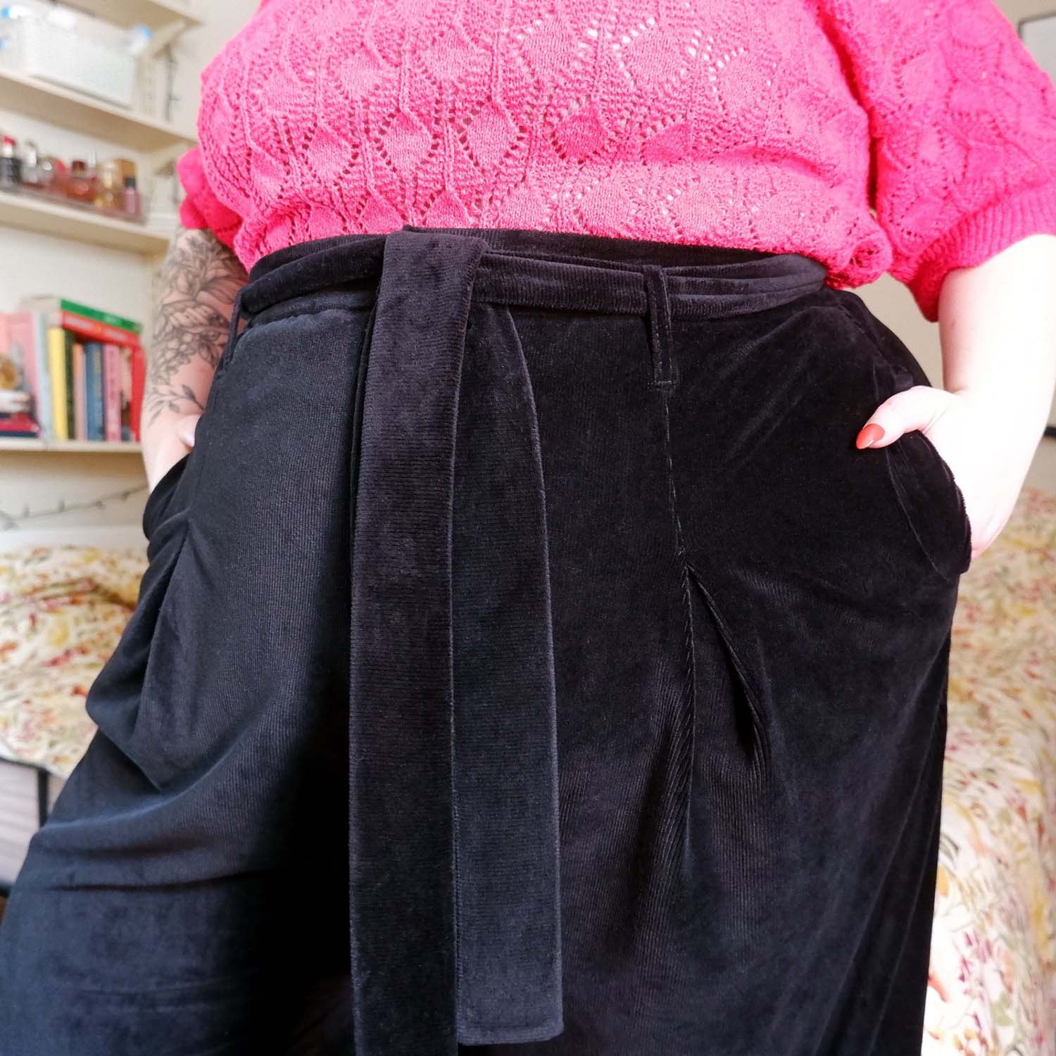 Weites Bein Maßgeschneidert Kordhose - Schwarz – Bild 7